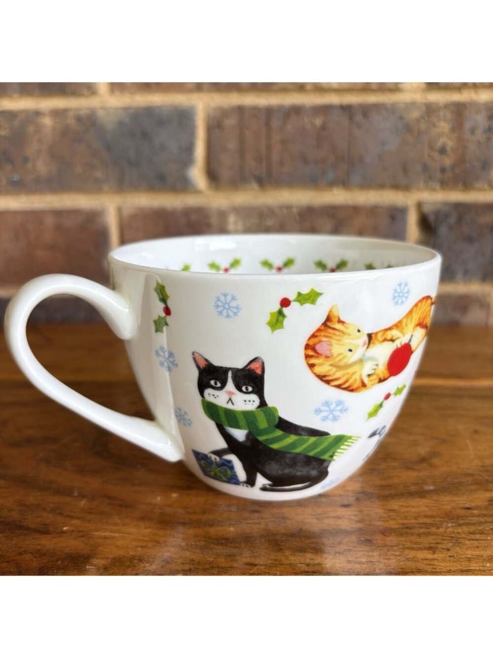 Portobello By Design “Let’s Pawty” Cats Holiday Gifts Snowflakes Bone China